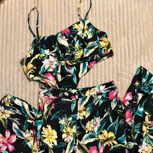 Bershka floral tropical maci jumpsuit with a side cut out